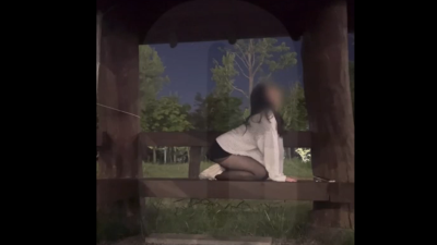 공원 정자에서 스릴감 넘치는 빠구리 [레드걸 한국야동,최신야동,무료야동]