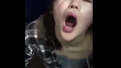 화장실에서 이쁜이 오줌멕이기 [레드걸 한국야동,최신야동,무료야동]